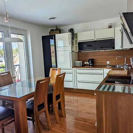 Domen's Cozy Apartman
