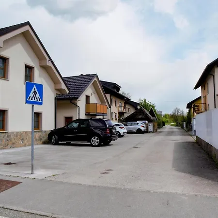 Domen's Cozy Daire